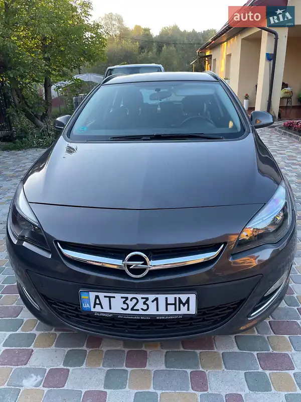 2013 opel astra sports tourer
