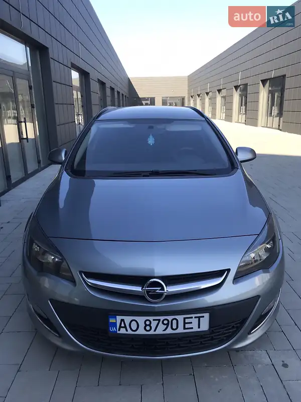 2013 opel astra