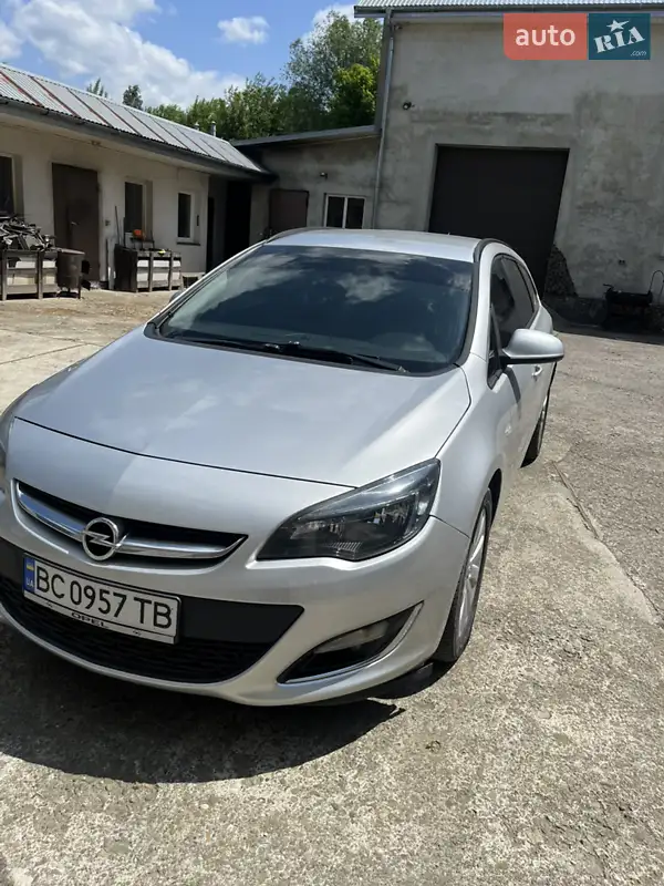 2013 opel astra sports tourer