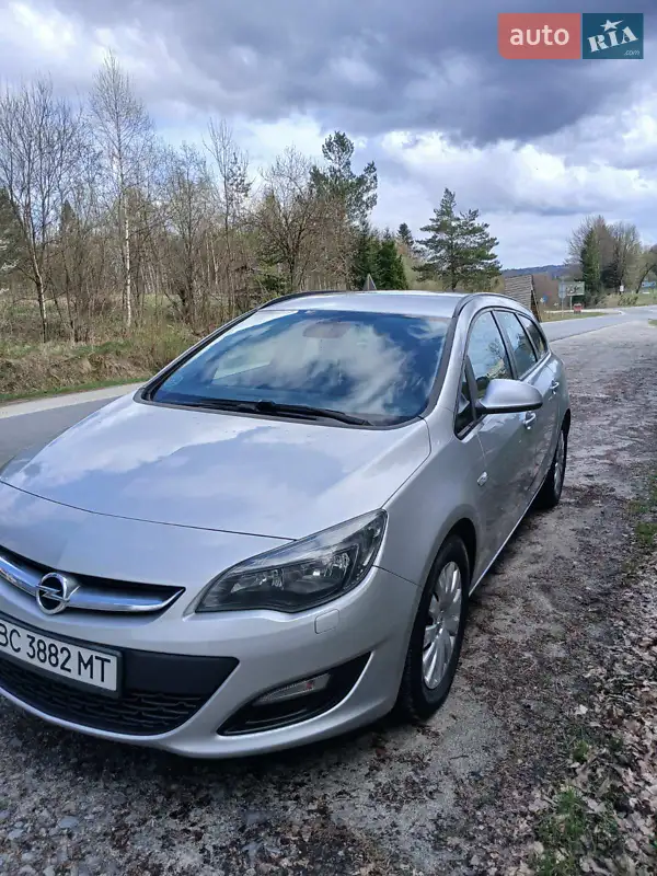 2013 opel astra