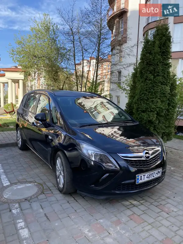 2012 opel zafira
