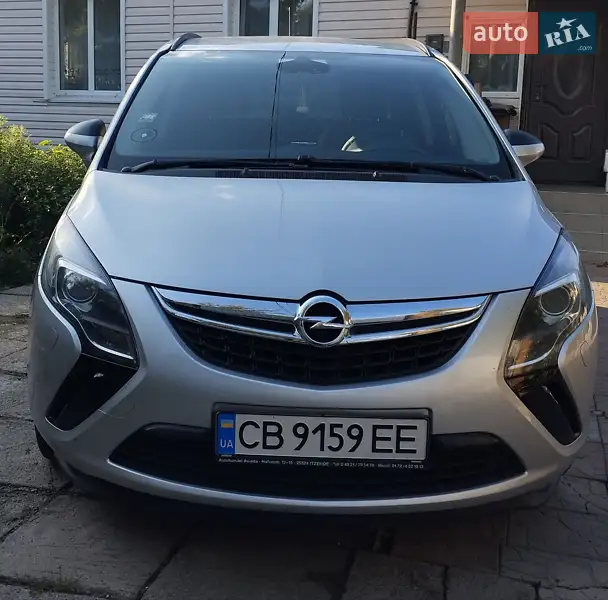 2013 opel zafira