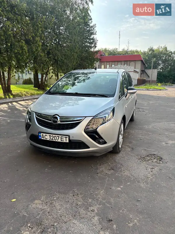 2013 opel zafira
