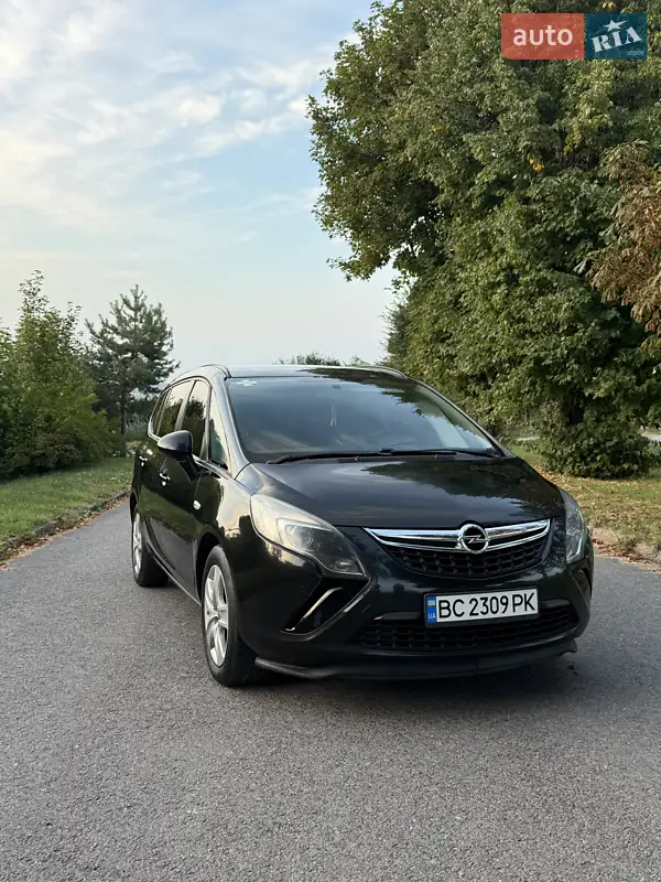 2012 opel zafira tourer