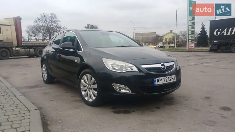 2011 opel astra