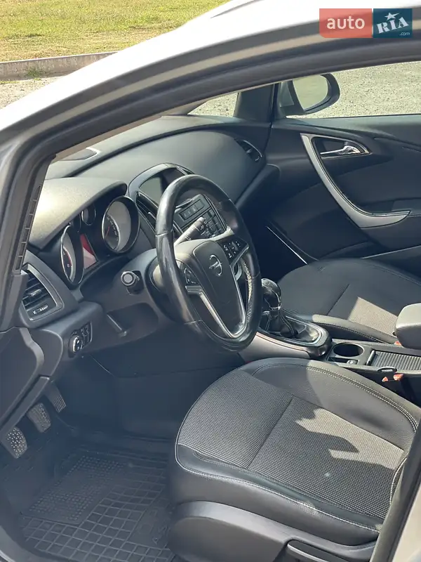 2010 opel astra