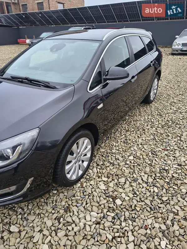 2012 opel astra