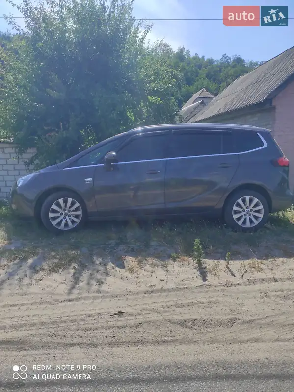 2014 opel zafira tourer