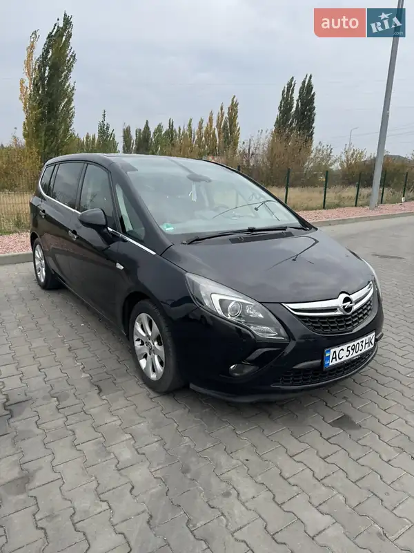 2012 opel zafira