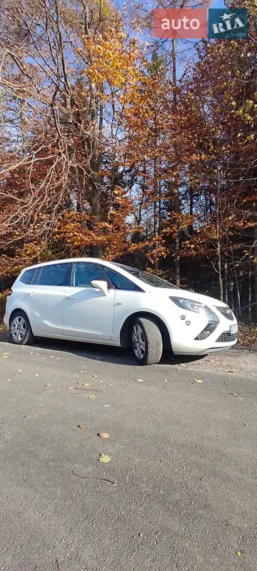 2013 opel zafira