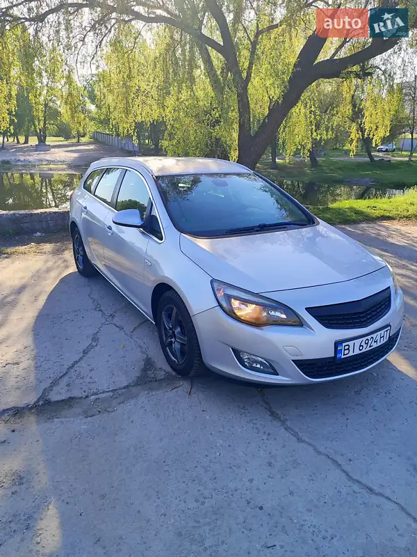 2010 opel astra