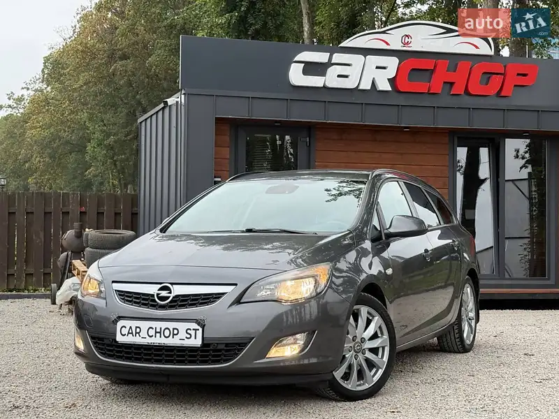 2011 opel astra sports tourer