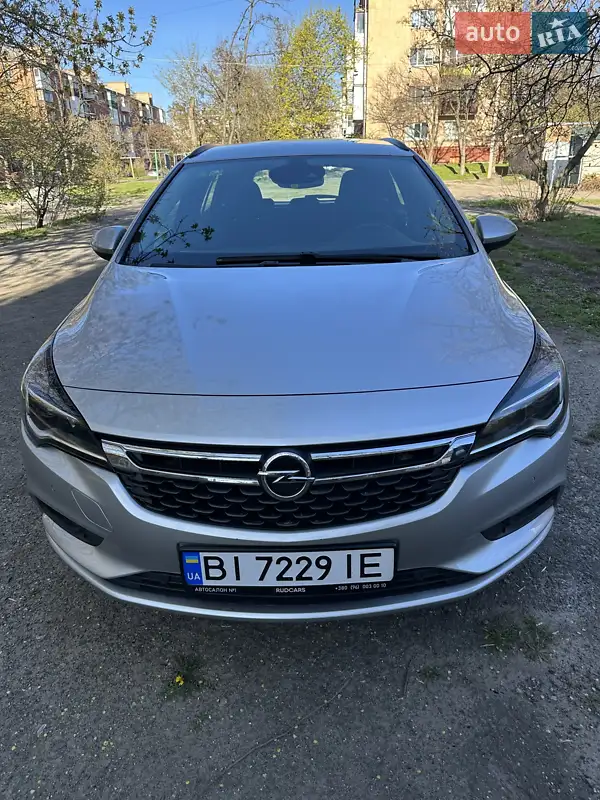 2018 opel astra