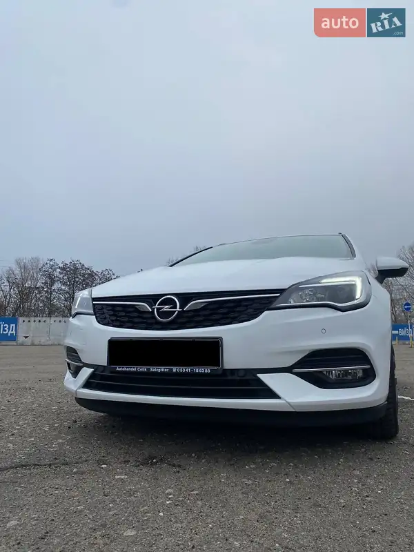 2020 opel astra