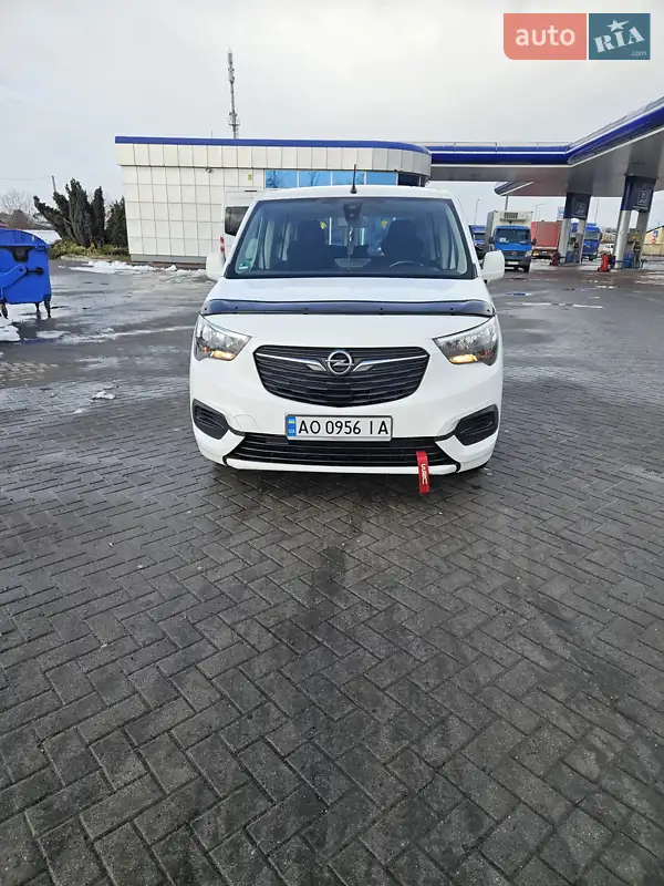 2019 opel combo life