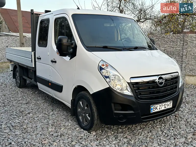 2018 opel movano