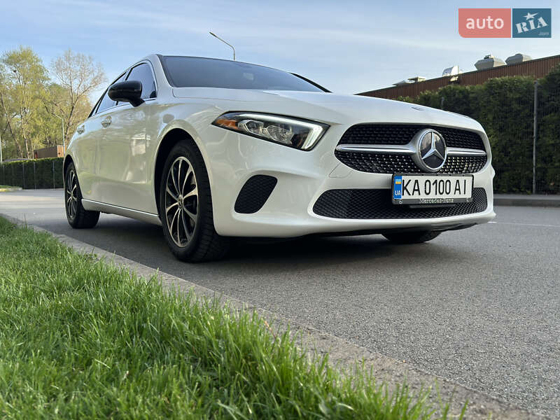 2020 mercedes-benz a 220