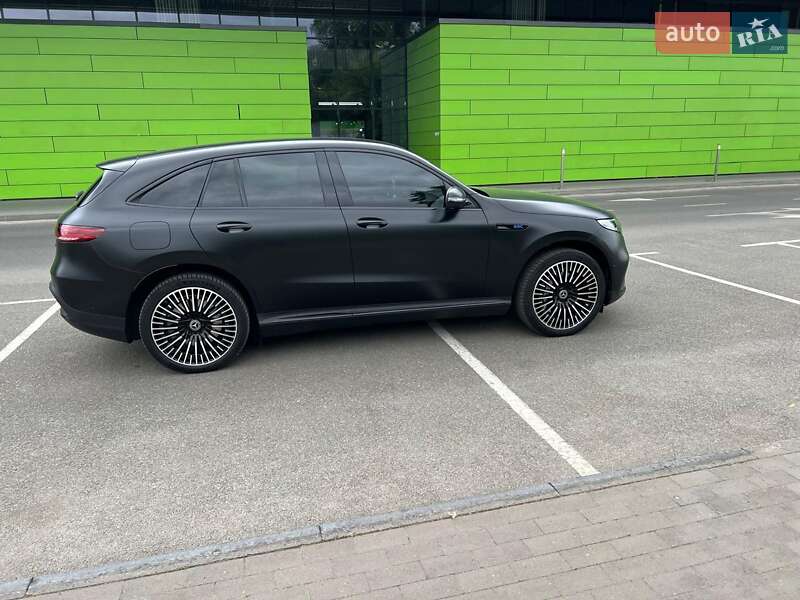 2022 mercedes-benz eqc