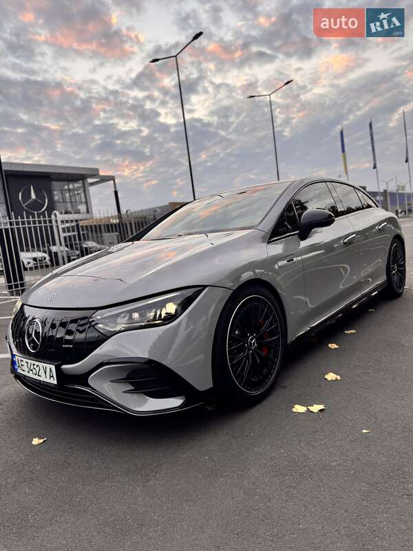 2023 mercedes-benz amg eqe 43