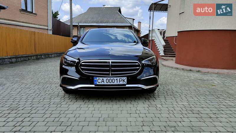 2022 mercedes-benz e 300e
