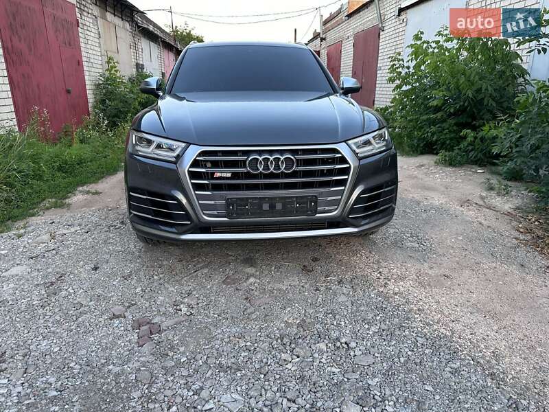 2019 audi sq5
