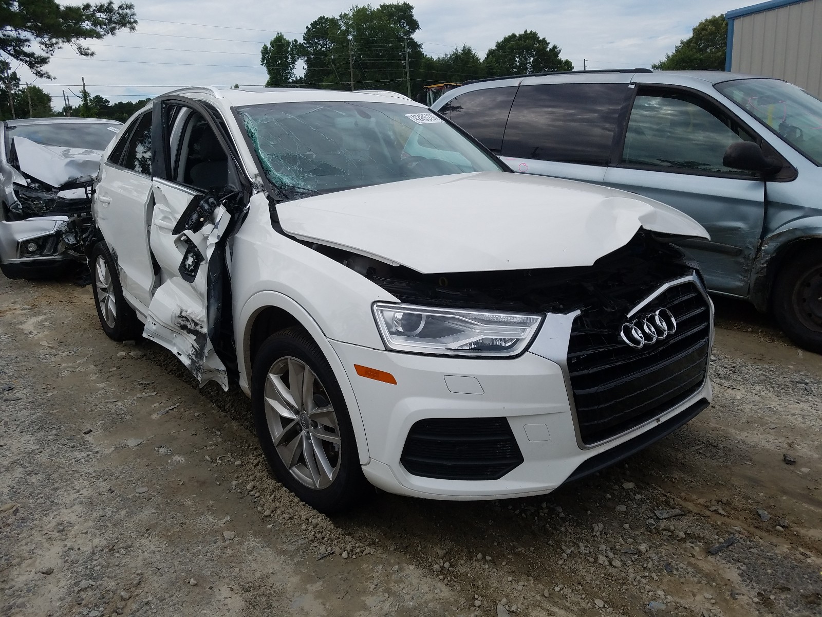 2015 audi q3 premium