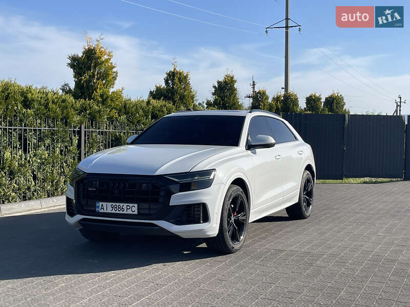 2019 audi q8