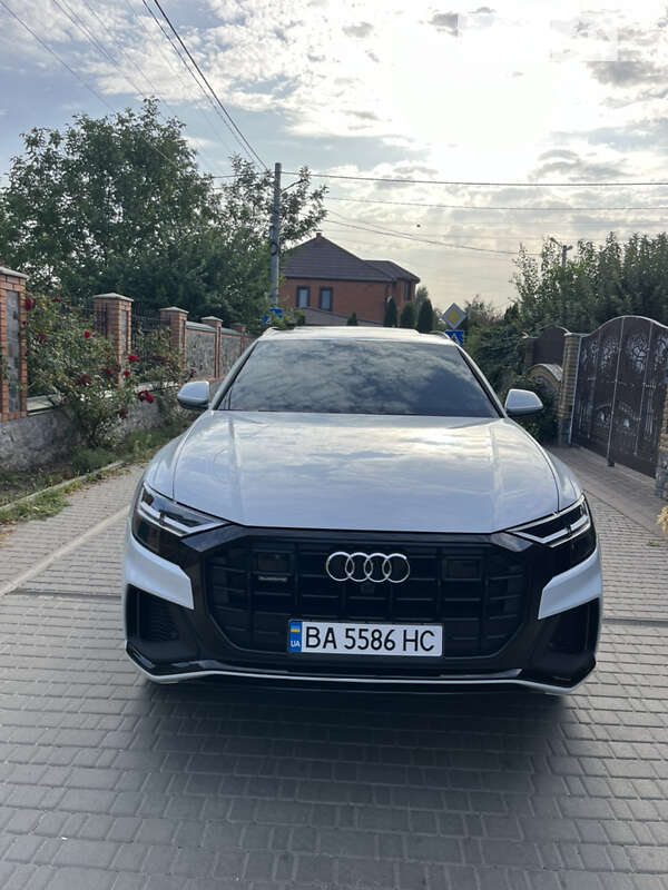 2018 audi q8