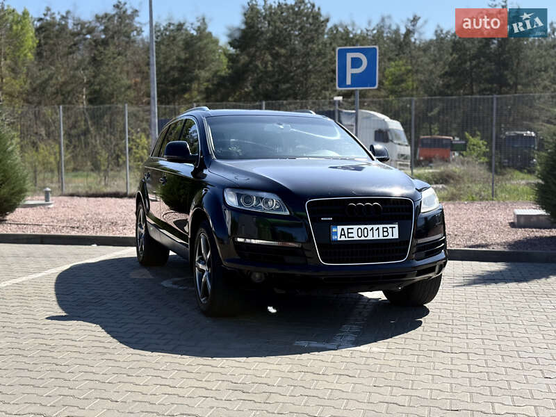 2007 AUDI Q7