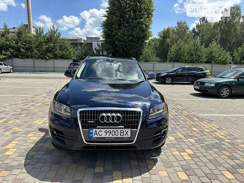 2011 AUDI Q5