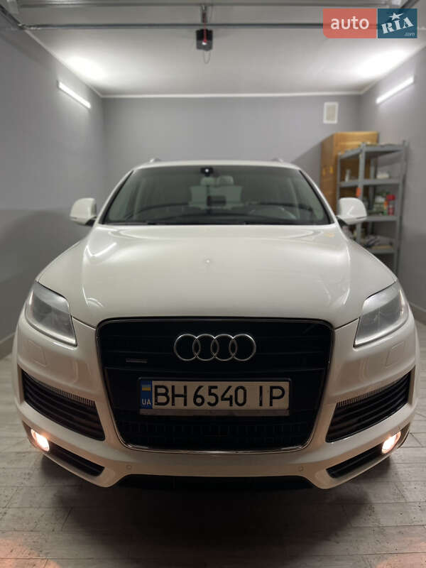 2009 AUDI Q7