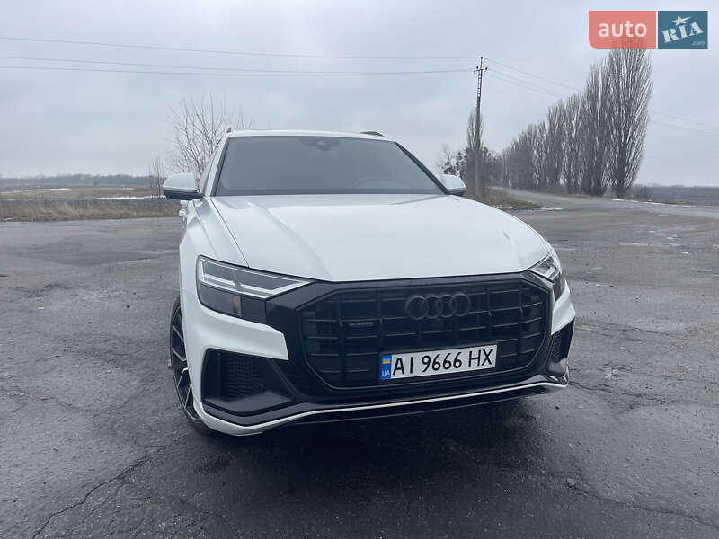 2020 audi q8