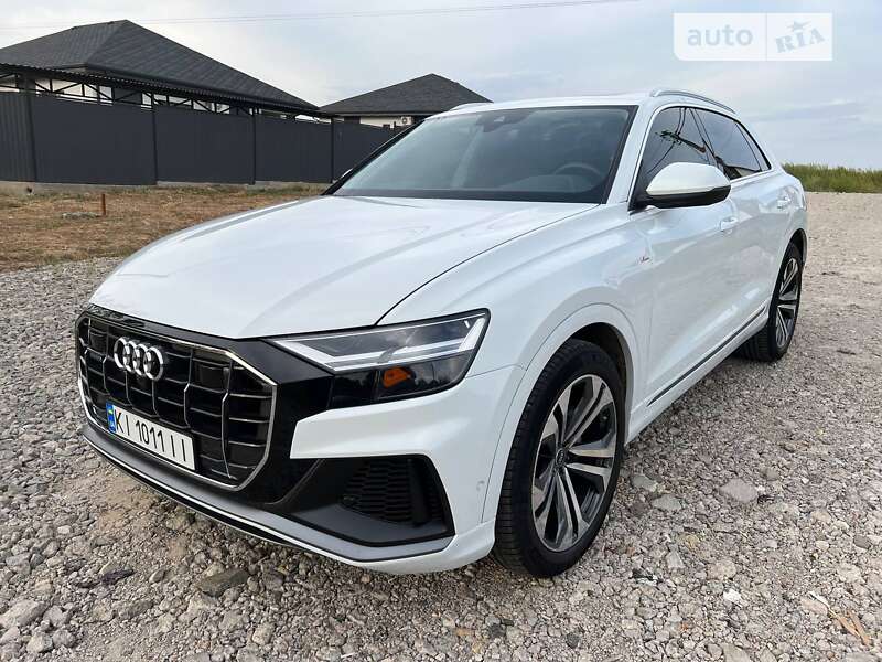 2022 audi q8