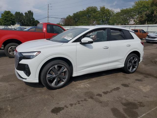 2022 AUDI Q4