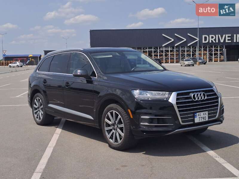 2016 audi q7