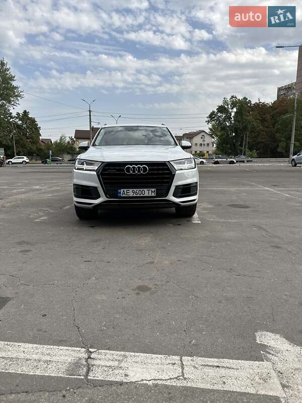 2017 audi q7