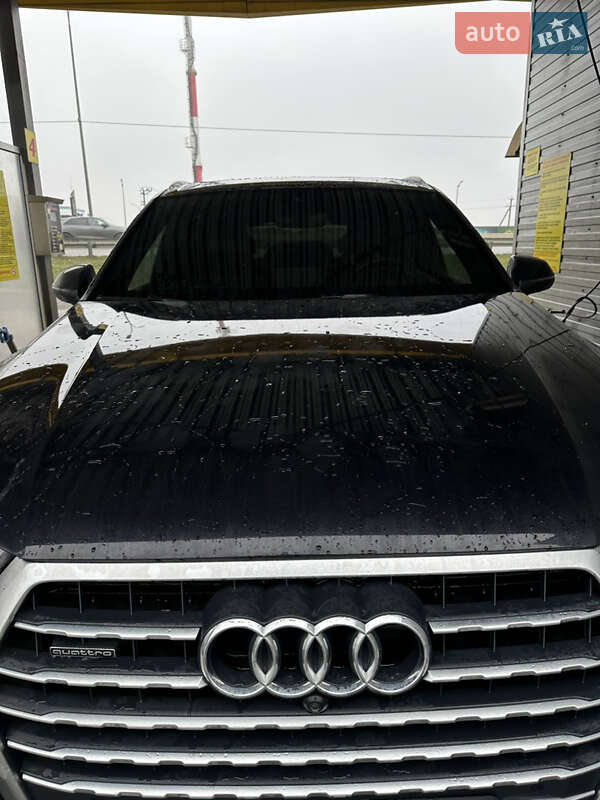 2017 audi q7