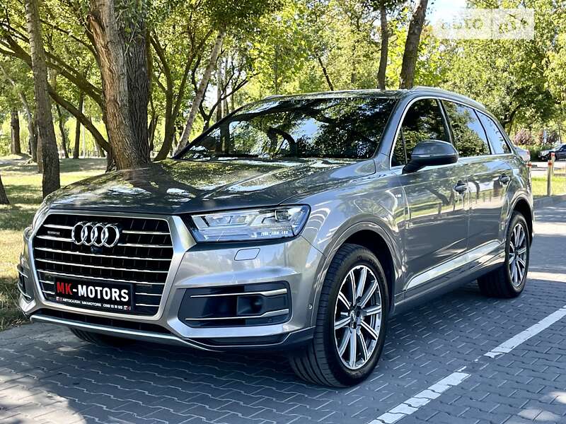 2016 audi q7