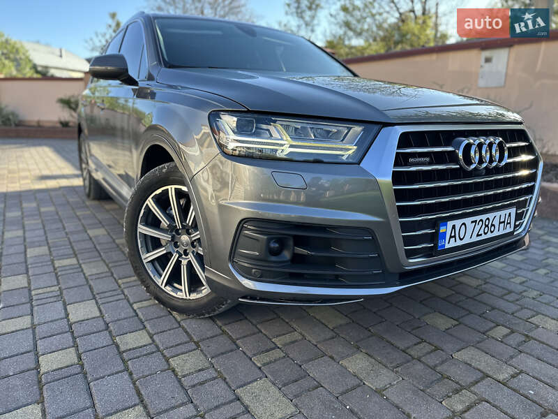 2017 audi q7