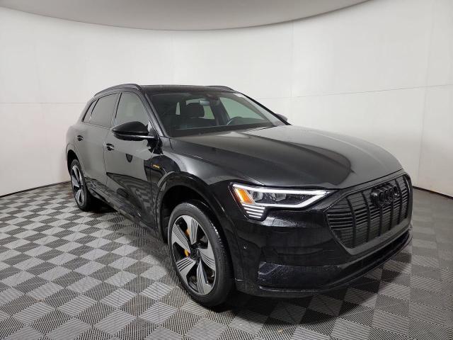 2022 audi e-tron pre