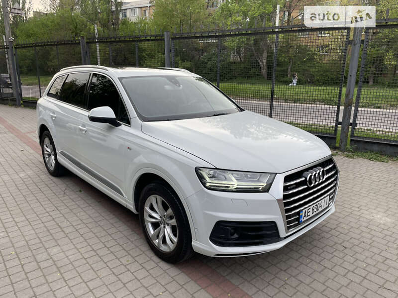 2016 audi q7