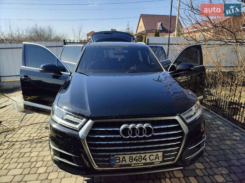 2018 audi q7