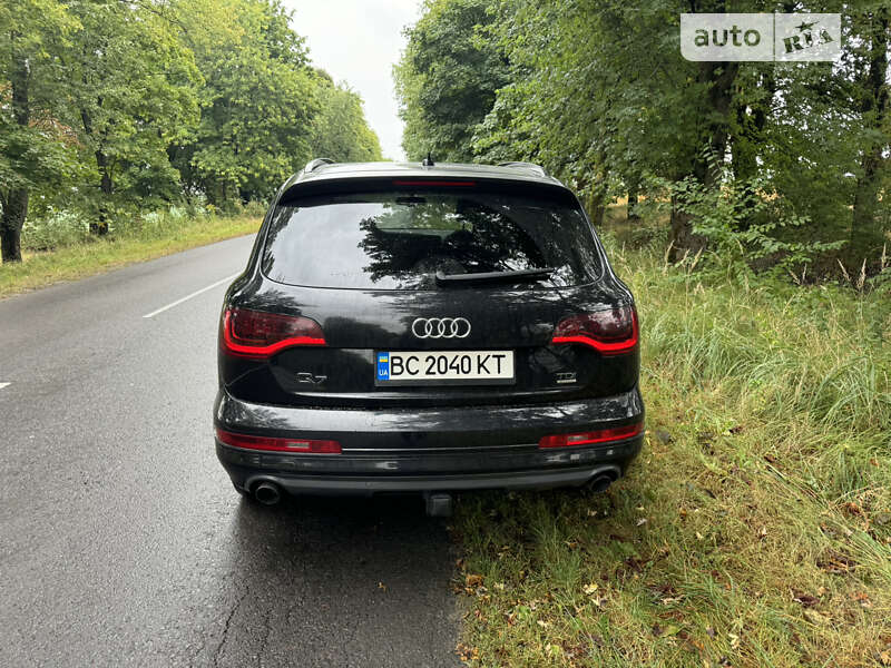 2011 AUDI Q7