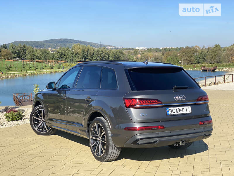 2019 audi q7