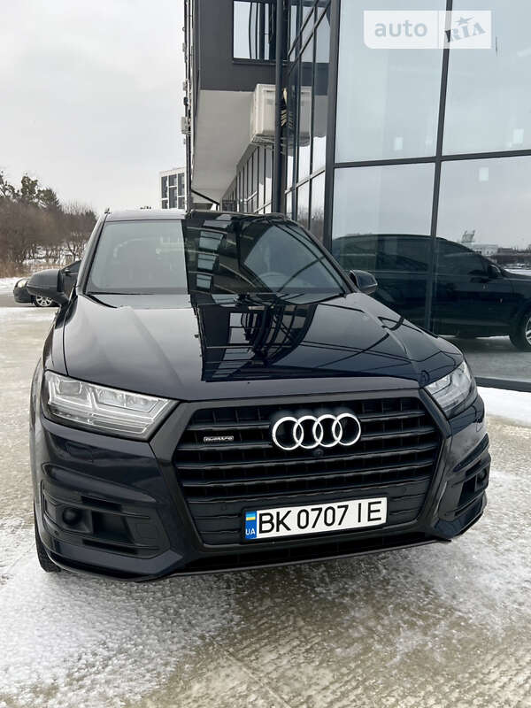 2017 audi q7
