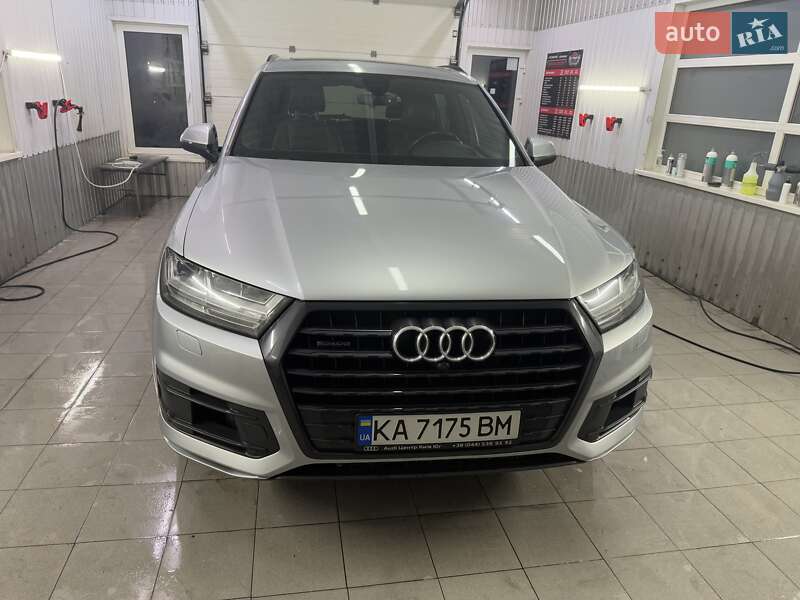 2016 audi q7