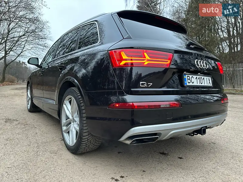 2017 audi q7