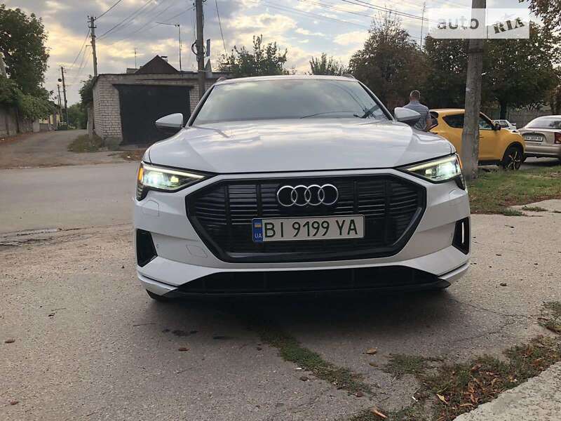 2020 audi e-tron