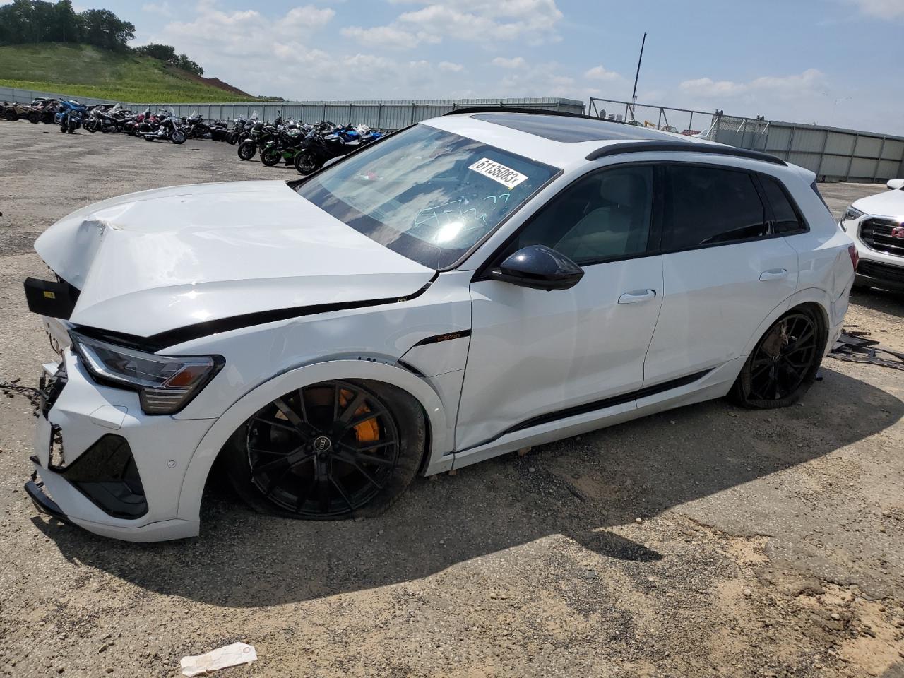 2022 AUDI e-tron
