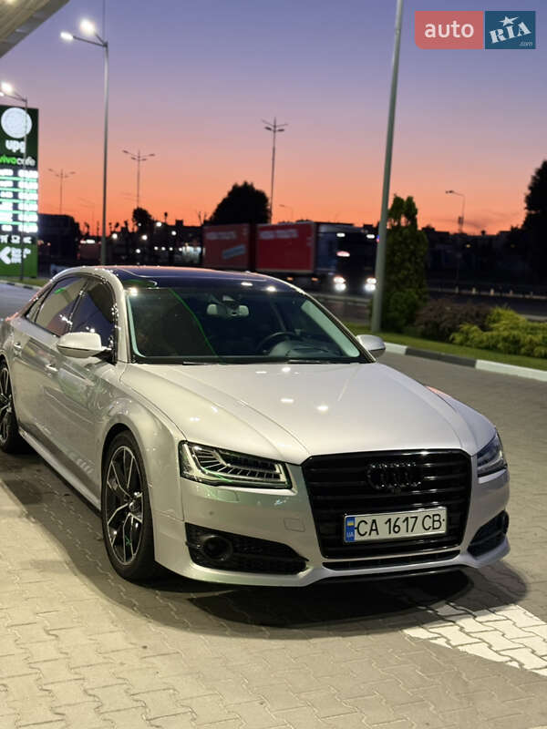 2017 audi a8
